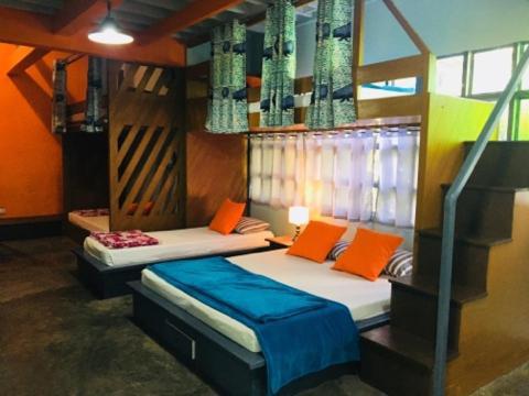 Deluxe Family Suite